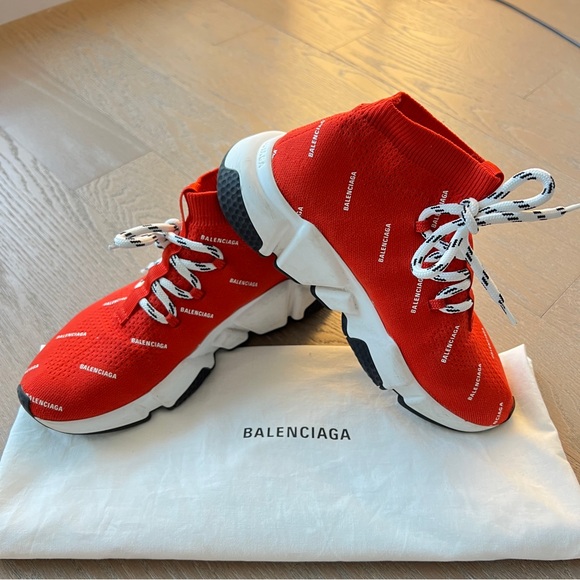 🔥 Balenciaga Speed Trainers Red All-Over Logo - Size 5 (EU 35) - Picture 2 of 6